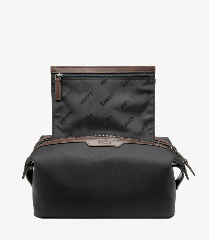 LOAKE WELLAND WASH BAG BLACK